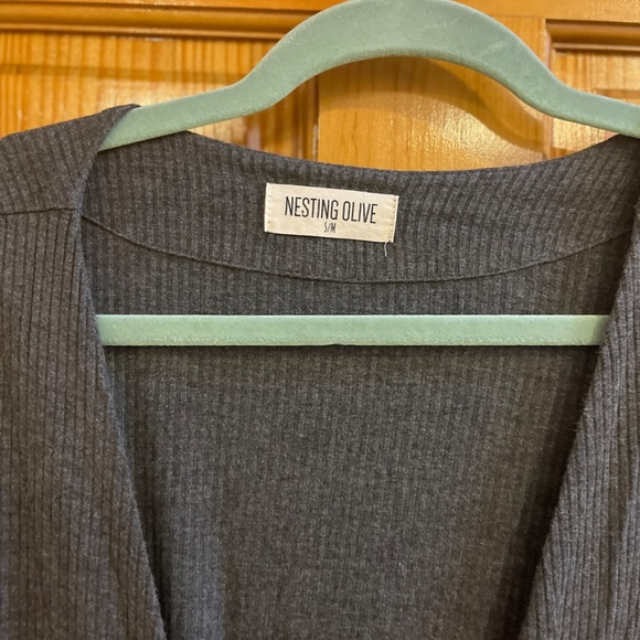 Nesting Olive - Ribbed Charcoal Robe (S/M) - Picture 6 of 7